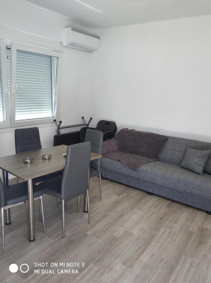 Vila Rouk Villa Leptokarya  Exteriör bild